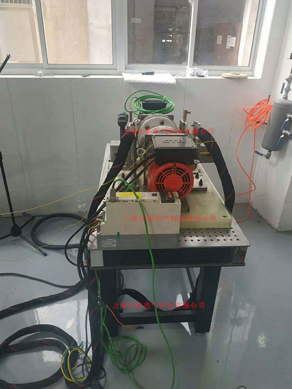 地鐵高鐵碳化塊溫升大電流發(fā)生器電阻檢測現(xiàn)場案例